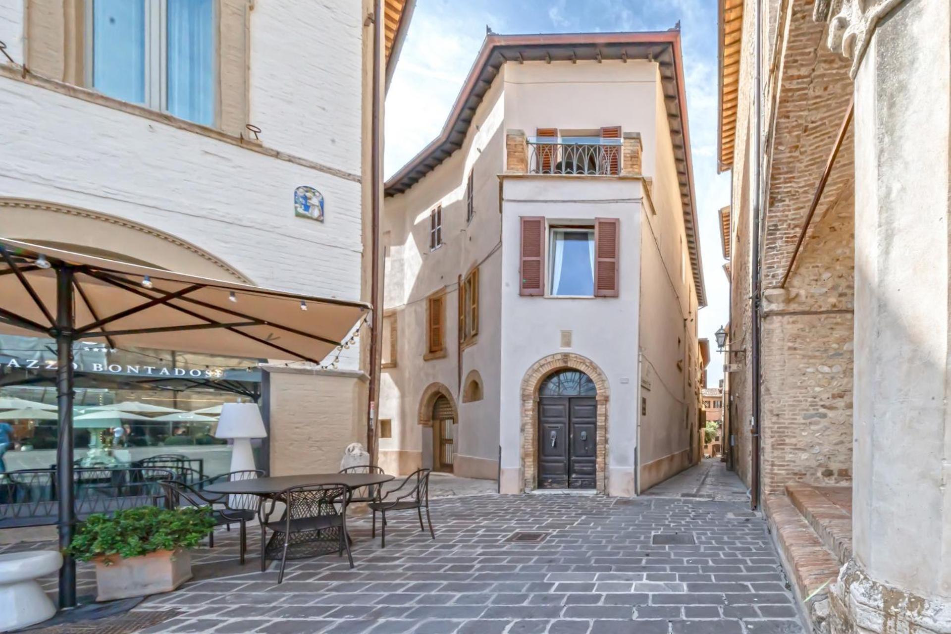 L'Angolo Di Zia Anna Montefalco Exteriör bild